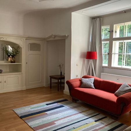 Kavaliershaus Krumke - Gaestehaus Im Schlosspark - Schluesselbox - Kein Tv Otel Dış mekan fotoğraf